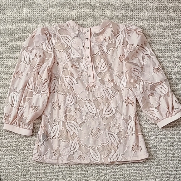 Lace top - Picture 2 of 4
